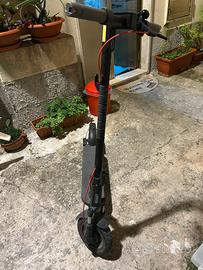 monopattino elettrico con due anni di garanzia 