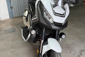 Honda xadv