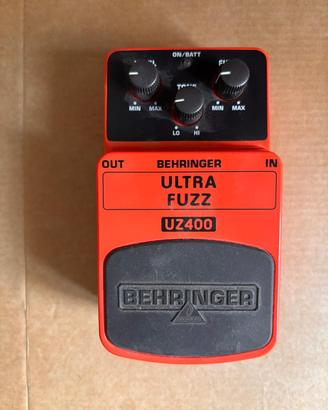 Pedale Behringer Ultra Fuzz UZ400