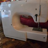 Necchi Macchina da cucire portatile 