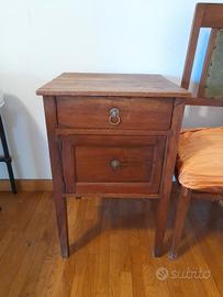 mobiletto in legno vintage
