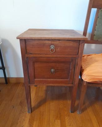 mobiletto in legno vintage