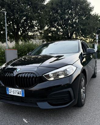 BMW SERIE 1 2021