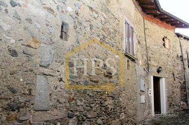 Casa indipendente di 160 m² con 4 locali a Plesio