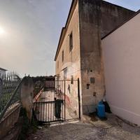 4 LOCALI A SANT'ANTONIO ABATE