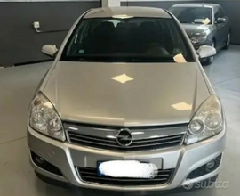 OPEL ASTRA 1.3 CDTI 90 CV in GARANZIA