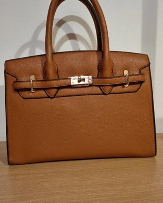 borsa color cuoio nuova 