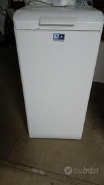 Lavatrice carica dall'alto Electrolux