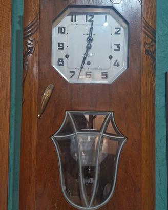 orologio in legno artigianale dal Nord Francia