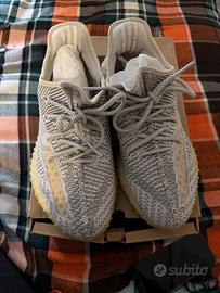 Adidas yeezy boost 42.5