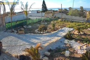 Terreno a triscina,1200metri con casa mobile