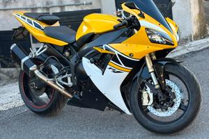 Yamaha R1