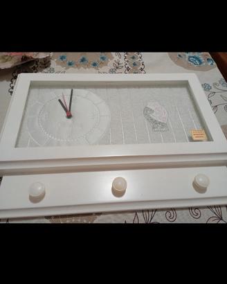 appendiaccappatoio con orologio 