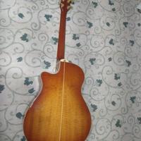 chitarra acustica Yamaha 
