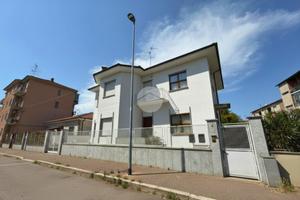 BIFAMILIARE A VERCELLI
