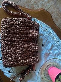 Pochette fatta a mano