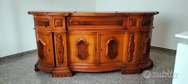 Credenza in legno antico