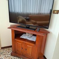 Angoliera porta TV
