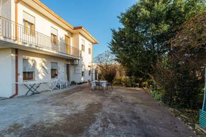 Villa di 214 m² con più di 5 locali a Monselice