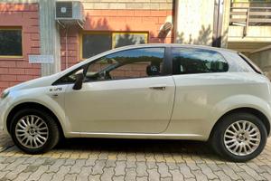 Fiat Punto Young 1.4 EasyPower Benzina/GPL Euro 6