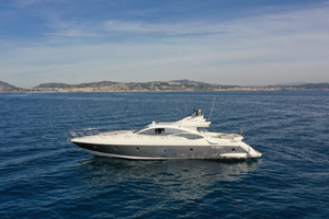 Noleggio Azimut 68S