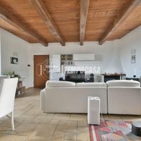 QUADRILOCALE CON PISCINA - CAVIGNANO