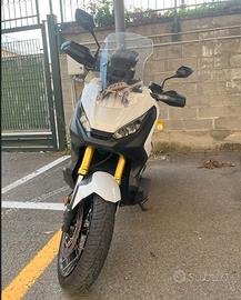 Honda X Adv - 04/2017 - euro 6300