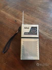 Radio vintage AM-FM,ingresso auricolare. Anni 80.