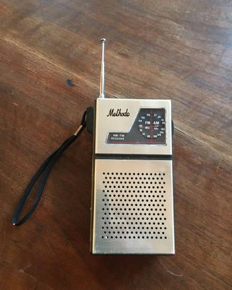 Radio vintage AM-FM,ingresso auricolare. Anni 80.