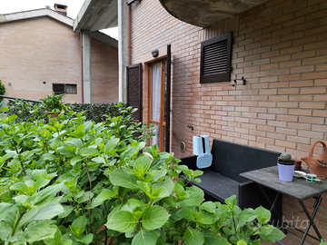 Camera spaziosa con bagno privato e cucina