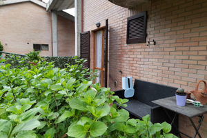 Camera spaziosa con bagno privato e cucina