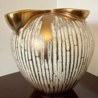 Antico vaso in ceramica