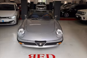 Alfa Romeo Spider 2.0