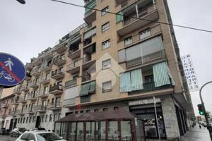 2 LOCALI A TORINO