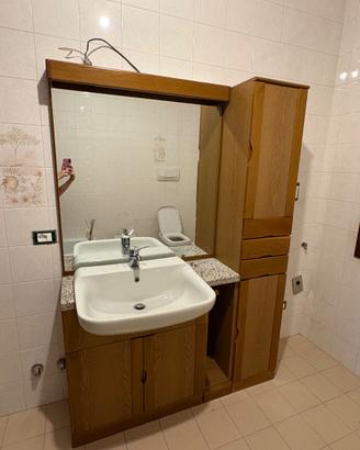 Mobile Bagno in Legno con Lavabo Ideal Standard