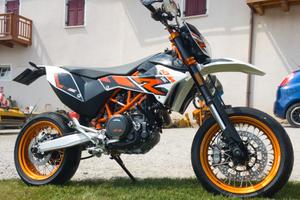 KTM 690 Smc r 2017 A2
