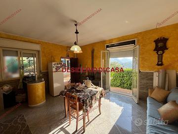 Casa, Belmonte Mezzagno.