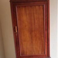 armadietto epoca fine 800