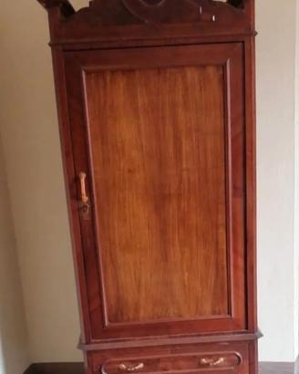 armadietto epoca fine 800