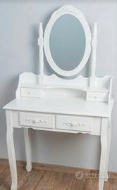 Toeletta trucco con specchio 