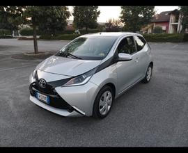 TOYOTA Aygo 2ª serie - 2014 Neopatentati