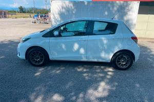 Toyota Yaris 1.0 5 porte Lounge 141000km