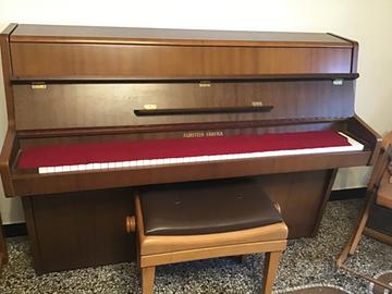 Pianoforte verticale