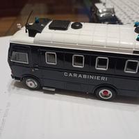 Modellino Blindato Carabinieri 