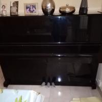 Pianoforte acustico verticale