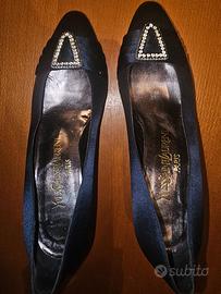 YVES SAINT LAURENT Blu/Nero, Raso con Strass