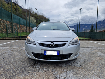 Opel Astra Sport Tourer