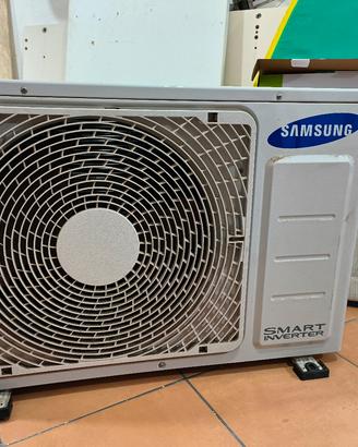 Climatizzatore Samsung Smart Inverter 9000 BTU 