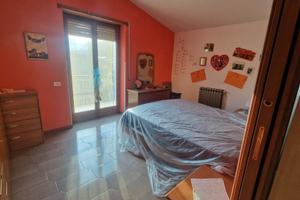Stanze e posto letto Olgiata vicino stazione 