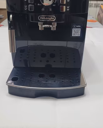 DeLonghi macchinetta per caffè 